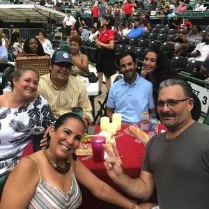 Meet your Posher, Carlos